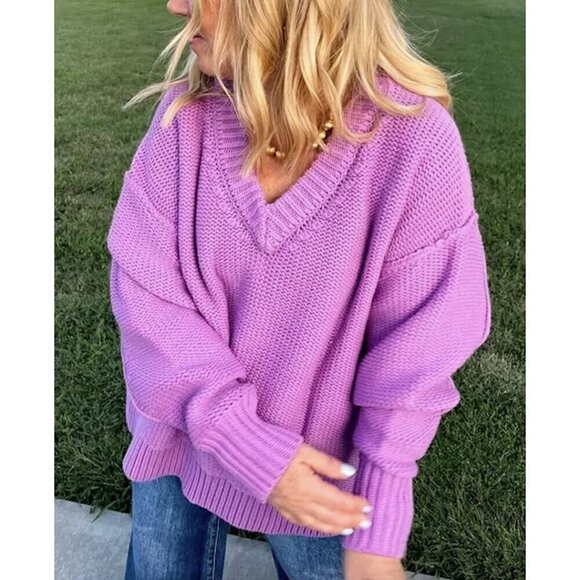 FREE PEOPLE Alli V-neck Sweater in Iris Orchid Size Medium - Picture 1 of 9
